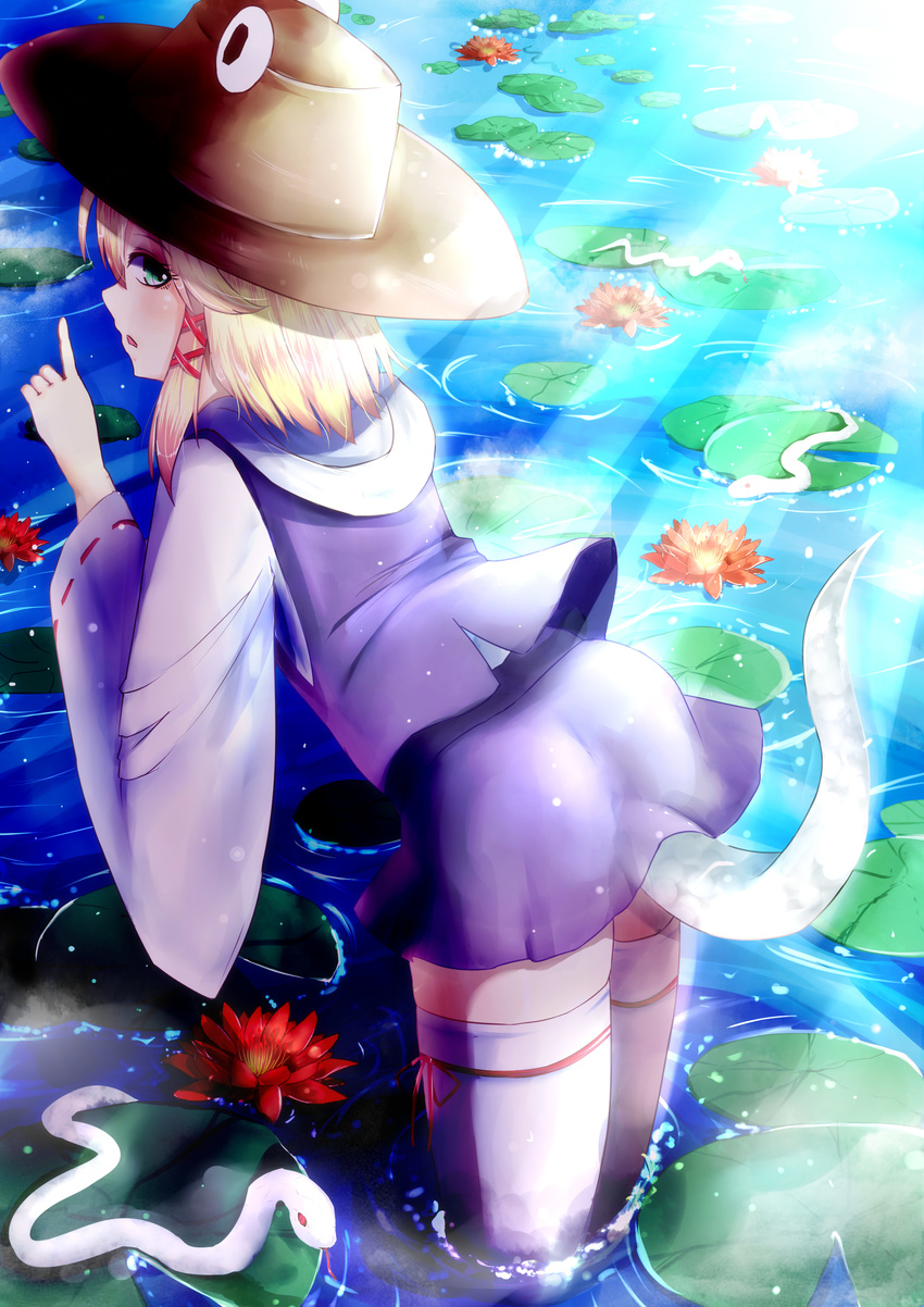 aqua_eyes ass blonde_hair hat koga_rejini moriya_suwako snake touhou