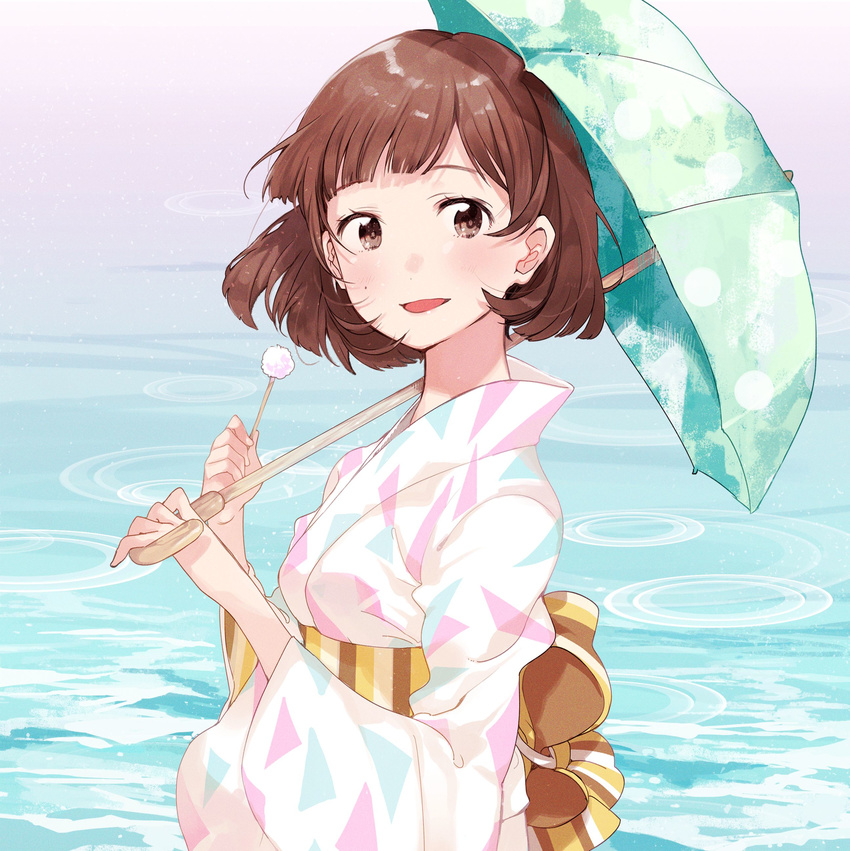 absurdres blush brown_eyes brown_hair day fly_(marguerite) green_umbrella grin happy highres holding holding_umbrella japanese_clothes kimono long_sleeves looking_to_the_side misato_(seseragi_shoujo) mole mole_under_eye parasol ripples sash seseragi_shoujo shiny shiny_hair smile solo umbrella water white_kimono wide_sleeves