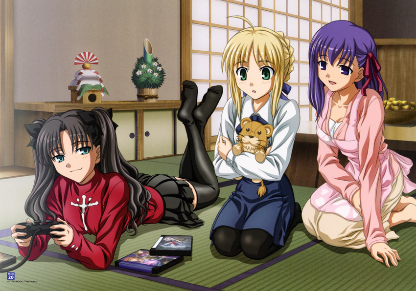 artist_request artoria_pendragon_(all) black_legwear blonde_hair blouse blue_eyes brown_hair controller dualshock duplicate fate/stay_night fate_(series) game_console game_controller gamepad highres indoors kadomatsu kagami_mochi long_legs lying matou_sakura multiple_girls on_stomach pantyhose playing_games playstation playstation_2 purple_eyes purple_hair saber seiza shouji sitting sliding_doors smug stuffed_animal stuffed_lion stuffed_toy tatami thighhighs toosaka_rin video_game