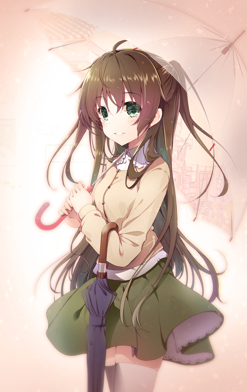 akahito blush breasts brown_hair green_eyes highres long_hair looking_at_viewer medium_breasts one_side_up parted_lips smile solo tamasaka_makoto thighhighs tokyo_7th_sisters umbrella zettai_ryouiki