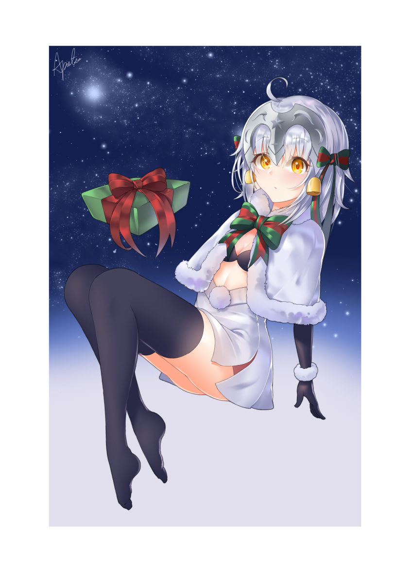 1girl absurdres apertio bell black_gloves black_legwear blush christmas fate/grand_order fate_(series) gift gloves highres jeanne_d'arc_(fate)_(all) jeanne_d'arc_alter_santa_lily jeanne_d'arc_(fate)_(all) jeanne_d'arc_alter_santa_lily ribbon sitting skirt solo thighhighs white_hair yellow_eyes