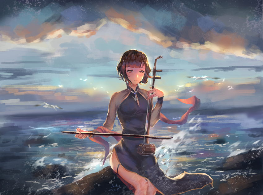 anchor backlighting backy_(626574394) bad_id bad_pixiv_id bangs bird black_dress blunt_bangs brown_hair china_dress chinese_clothes cloud cloudy_sky commentary_request cowboy_shot dress erhu instrument jewelry long_sleeves music necklace ocean orange_eyes outdoors playing_instrument remodel_(zhan_jian_shao_nyu) sash seagull signature sitting sky solo thigh_strap tied_hair waves yat_sen_(zhan_jian_shao_nyu) zhan_jian_shao_nyu