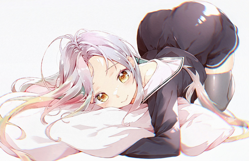 1girl all_fours black_serafuku blush closed_mouth grey_background grey_hair grey_thighhighs highres long_hair looking_at_viewer manatsuki_manata messy_hair no_game_no_life sailor_collar school_uniform serafuku shiro_(no_game_no_life) simple_background solo thighhighs yellow_eyes zettai_ryouiki