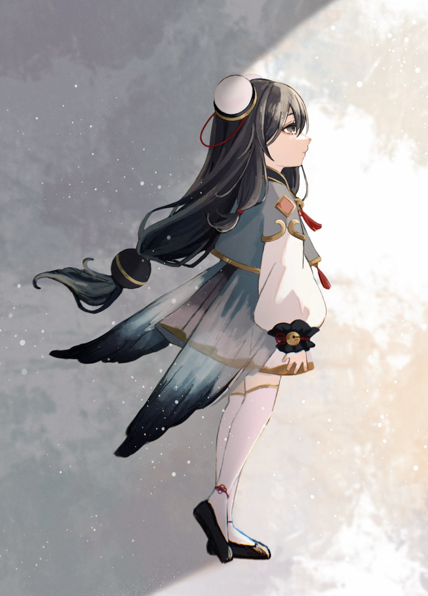 1girl basilian_31 black_footwear black_hair bun_cover commentary_request from_side full_body genshin_impact grey_eyes grey_vest highres long_hair long_sleeves profile shenhe_(genshin_impact) shenhe_(young)_(genshin_impact) shoes solo standing thighhighs very_long_hair vest white_thighhighs