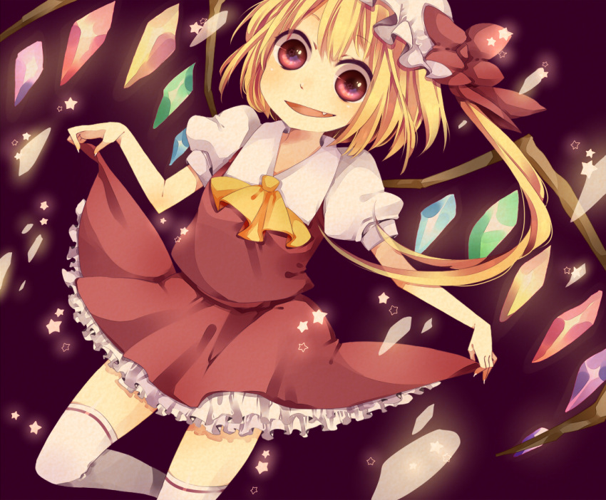 1girl ascot clothes_lift cowboy_shot crystal_wings dress flandre_scarlet frilled_dress frills hat hat_ribbon looking_at_viewer mata open_mouth red_background red_eyes red_ribbon ribbon simple_background skirt skirt_lift smile solo touhou white_mob_cap yellow_ascot