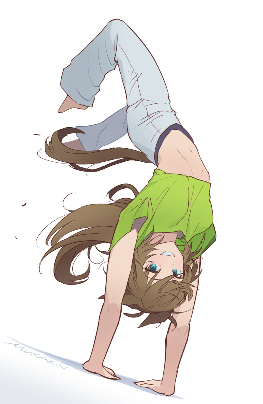 1girl alternate_costume arms_up barefoot brown_hair commentary crop_top green_eyes green_shirt grey_pants grin handstand highres long_hair looking_at_viewer midriff mr._c.b._(umamusume) mukakin navel pants shirt short_sleeves simple_background smile solo stomach tail umamusume white_background