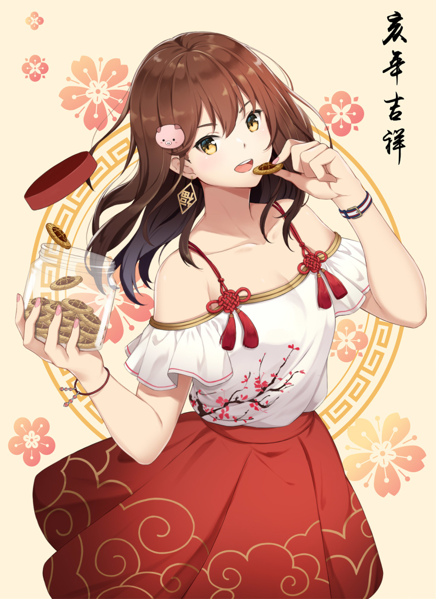 1girl :d bangs bare_shoulders breasts brown_hair cleavage collarbone commentary_request cookie earrings floating_hair floral_background food hair_between_eyes hair_ornament highres holding holding_food jar jewelry kiyo_(chaoschyan) long_hair looking_at_viewer medium_skirt off-shoulder_shirt off_shoulder open_mouth original pig_hair_ornament print_skirt red_skirt round_teeth shiny shiny_hair shirt skirt small_breasts smile solo standing tassel teeth translation_request watch white_shirt wristband wristwatch yellow_background yellow_eyes