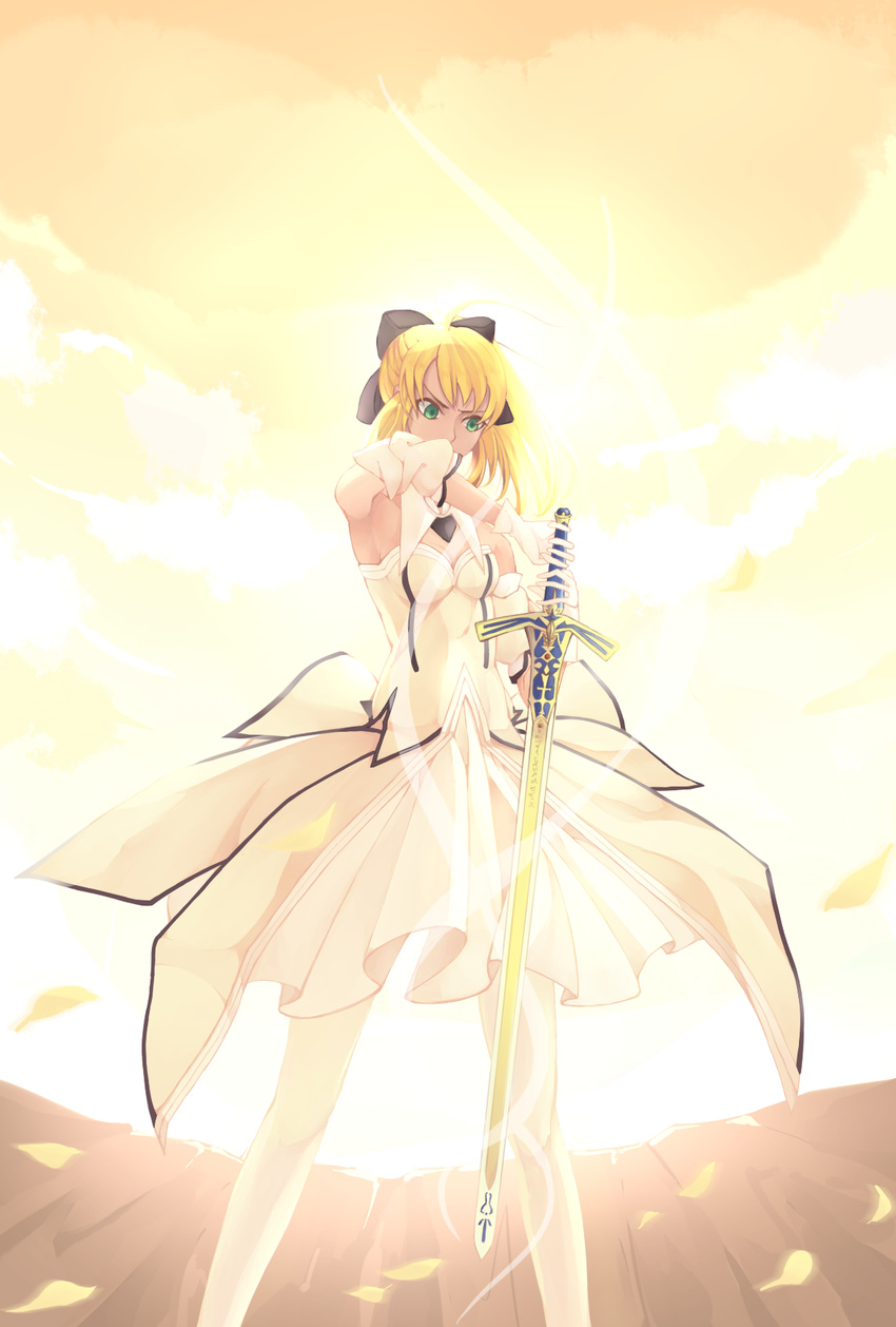 ahoge artoria_pendragon_(all) bare_shoulders blonde_hair caliburn detached_sleeves dress fate/grand_order fate/stay_night fate/unlimited_codes fate_(series) green_eyes highres mao_mao_wansui saber saber_lily solo sword thighhighs type-moon weapon