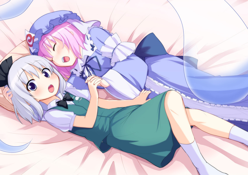 :o bed blue_eyes closed_eyes hairband hand_behind_head hat holding_hands interlocked_fingers konpaku_youmu konpaku_youmu_(ghost) lying mirino multiple_girls open_mouth pink_hair revision saigyouji_yuyuko short_hair silver_hair smile touhou wide-eyed