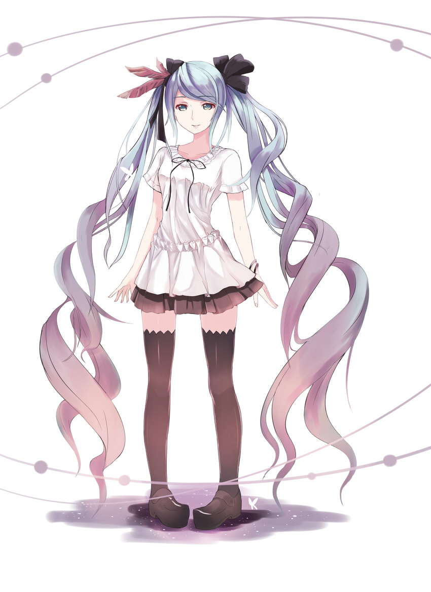 absurdres alternate_costume black_ribbon blue_hair bracelet full_body hatsune_miku highres jewelry long_hair mou_(piooooon) parted_lips pigeon-toed ribbon smile solo thighhighs thighs twintails vocaloid white_background world_is_mine_(vocaloid) zettai_ryouiki
