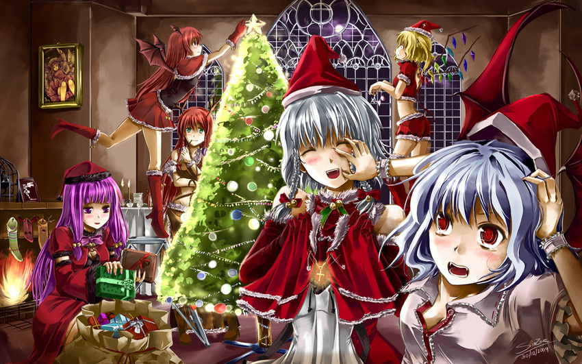 :d bangs blunt_bangs blush bobblehat christmas christmas_tree expressionless flandre_scarlet hat hong_meiling indoors izayoi_sakuya koakuma multiple_girls open_mouth patchouli_knowledge red_eyes remilia_scarlet santa_hat short_hair sidelocks silver_hair sinzire smile touhou wallpaper