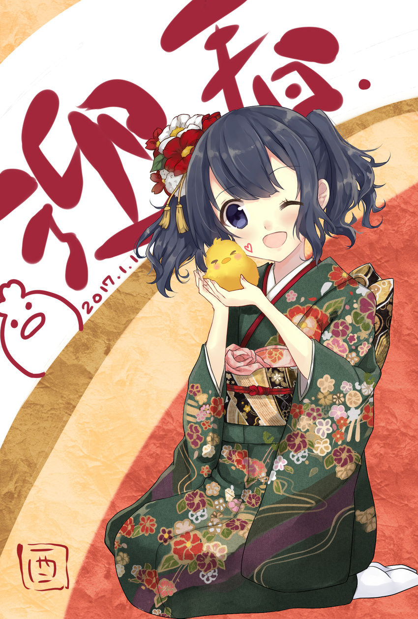 alternate_costume animal bird blue_eyes blue_hair blush bow breasts chick chinese_zodiac floral_print flower full_body green_kimono hair_between_eyes hair_bow hair_flower hair_ornament highres japanese_clothes kantai_collection kimono kinatsu_ship looking_at_viewer medium_breasts multicolored multicolored_background nengajou new_year obi obiage obijime one_eye_closed open_mouth sash seiza short_hair short_twintails signature sitting solo souryuu_(kantai_collection) translation_request twintails year_of_the_rooster
