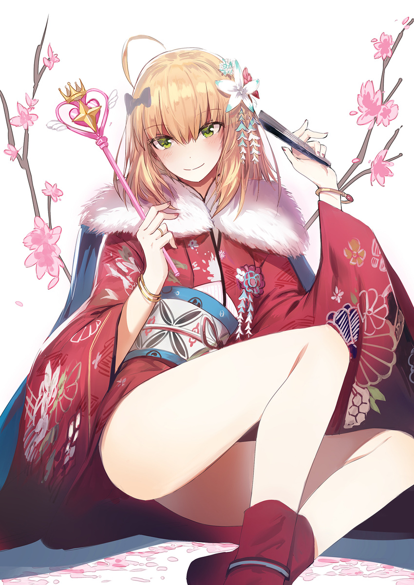 artoria_pendragon_(all) blonde_hair clare_(543) fate/stay_night fate_(series) green_eyes highres japanese_clothes kimono looking_at_viewer nengajou new_year saber short_hair smile solo
