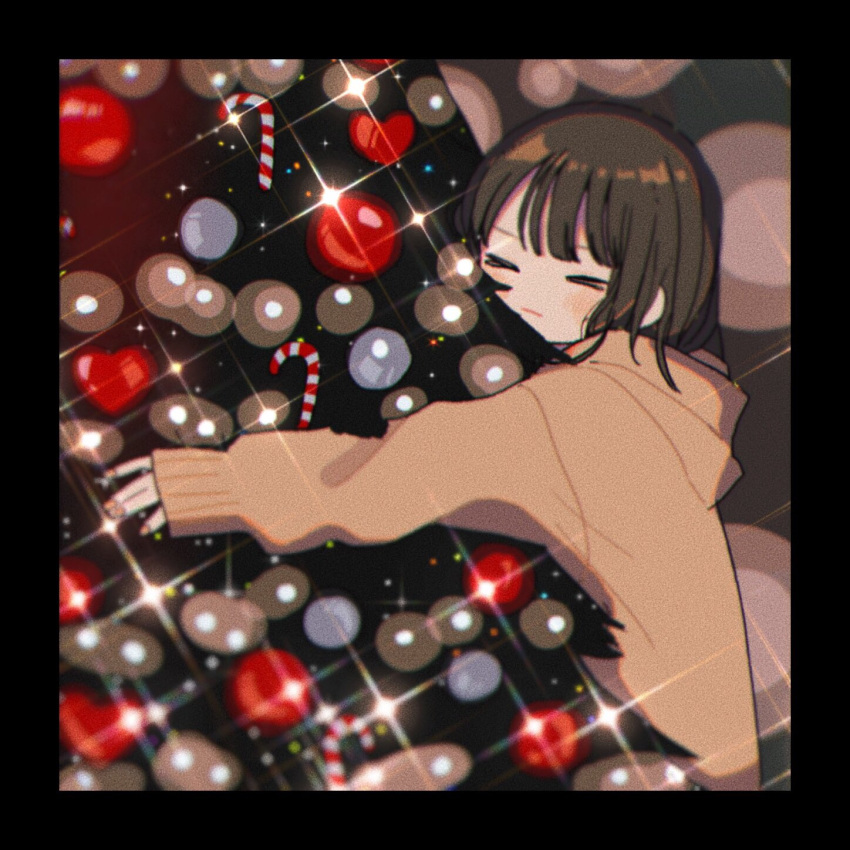 1girl black_border border brown_hair brown_hoodie candy candy_cane christmas_ornaments christmas_tree commentary food from_side heart highres hood hood_down hoodie hugging_object long_hair long_sleeves maple_(abc2215) original sleeves_past_wrists solo sparkle symbol-only_commentary upper_body