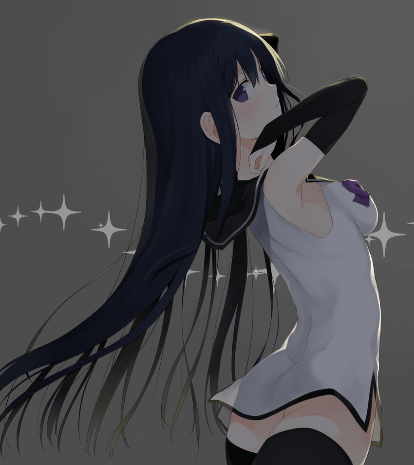 akitaka_akita black_hair black_legwear detached_sleeves gokukoku_no_brynhildr grey_background highres kuroha_neko long_hair purple_eyes simple_background solo thighhighs