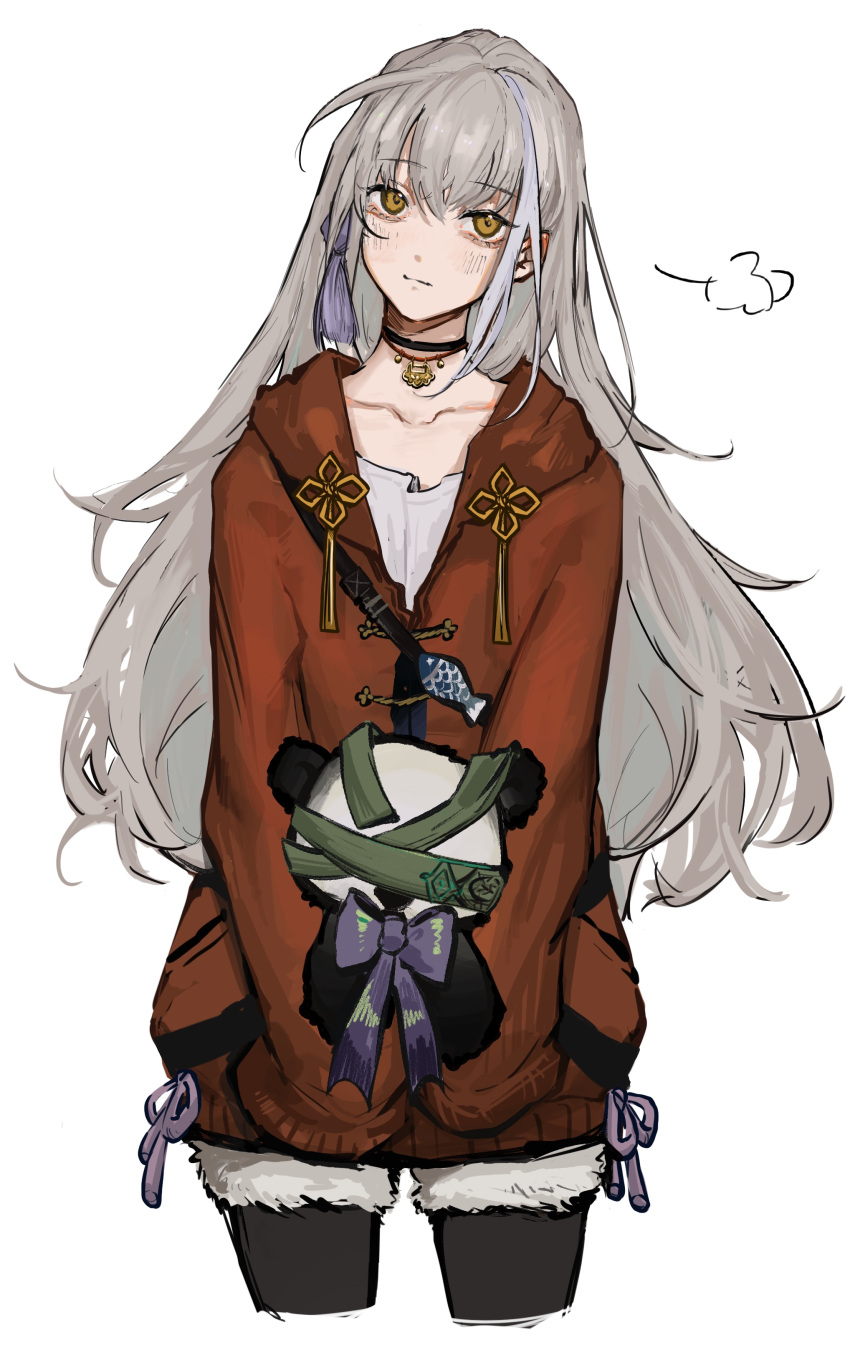 1boy absurdres archer_(fate/samurai_remnant) black_choker black_leggings blush choker collarbone eyelashes fate/samurai_remnant fate_(series) fur_trim grey_hair hair_down highres jewelry leggings long_hair long_hoodie long_sleeves looking_at_viewer male_focus minatsunen multicolored_hair otoko_no_ko pendant puff_of_air sleeves_past_fingers sleeves_past_wrists solo standing streaked_hair tassel two-tone_hair upper_body white_background white_hair yellow_eyes