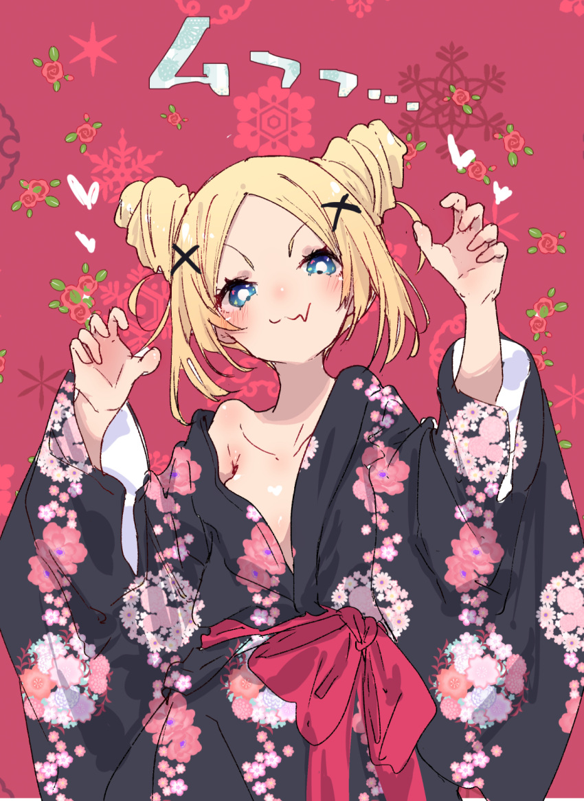 1girl :3 armpit_crease black_kimono blonde_hair blue_eyes breasts bright_pupils claw_pose closed_mouth collarbone commentary_request cone_hair_bun double_bun fang hair_bun hair_up hamayumiba_sou hana_n._fountainstand hanayamata hands_up highres japanese_clothes kimono long_sleeves looking_at_viewer medium_breasts no_bra off_shoulder red_background skin_fang snowflake_background solo translation_request upper_body v-shaped_eyebrows white_pupils yukata