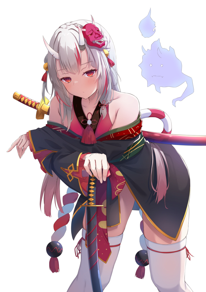 1girl absurdres bare_shoulders bell black_kimono closed_mouth commentary_request crossed_arms double_bun grey_hair hair_bell hair_bun hair_ornament hand_on_hilt highres hololive horns japanese_clothes karma_(nakiri_ayame) kimono kouhaku_nawa leaning_forward long_hair looking_at_viewer mask mask_on_head multicolored_hair nakiri_ayame nakiri_ayame_(1st_costume) off_shoulder oimo_imoya oni oni_mask planted planted_sword red_eyes red_hair red_kimono rope sheath sheathed shimenawa shiranui_(nakiri_ayame) short_kimono skin-covered_horns sleeveless sleeveless_kimono solo streaked_hair sword thighhighs virtual_youtuber weapon white_background white_thighhighs wide_sleeves