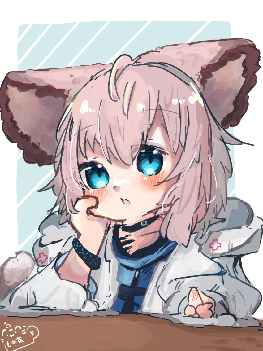 1girl animal_ears arknights black_choker blush bracelet choker coat commentary_request fox_ears fox_girl highres hood hood_down hooded_coat infection_monitor_(arknights) jewelry medium_hair mokoo_rokoo open_mouth oripathy_lesion_(arknights) pink_hair solo sussurro_(arknights) white_coat