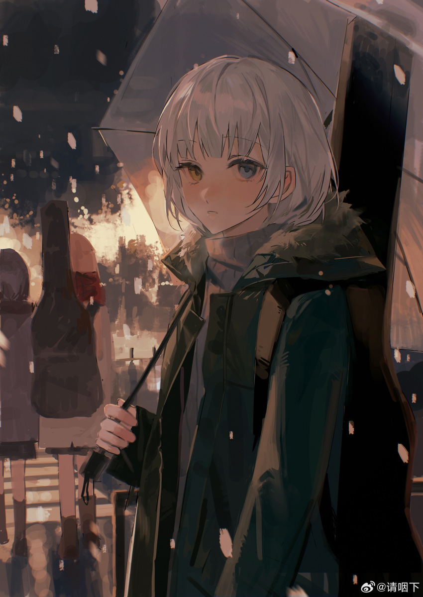 3girls absurdres bang_dream! bang_dream!_it's_mygo!!!!! blue_eyes blush brown_coat chihaya_anon chinese_commentary coat commentary_request fur-trimmed_hood fur_trim green_jacket grey_coat grey_hair grey_sweater guitar_case heterochromia highres holding holding_umbrella hood hood_down hooded_jacket instrument_case instrument_on_back jacket kaname_raana kneehighs long_sleeves looking_at_viewer multiple_girls open_clothes open_coat open_mouth pink_hair qing_yan_xia red_scarf scarf short_hair snow socks solo_focus sweater takamatsu_tomori umbrella weibo_logo weibo_watermark white_hair winter_clothes yellow_eyes