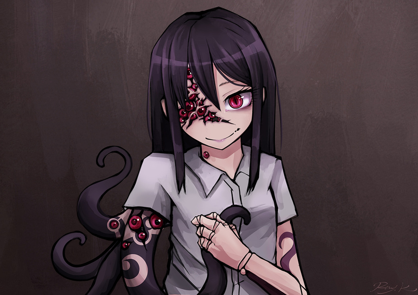 ageha_(ray-k) artist_name black_hair commentary extra_eyes hands_together head_tilt long_hair looking_at_viewer monster_girl multiple_pupils original ray-k red_eyes shirt sidelocks signature slit_pupils smile solo tentacles trypophobia upper_body white_shirt