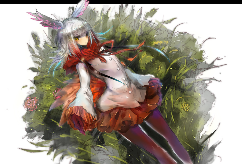 bangs bird_tail blunt_bangs frilled_sleeves frills gloves gond head_wings highres japanese_crested_ibis_(kemono_friends) kemono_friends long_sleeves looking_at_viewer miniskirt multicolored_hair pantyhose pleated_skirt red_gloves red_legwear shirt short_hair short_hair_with_long_locks sidelocks silver_hair skirt solo two-tone_hair white_shirt yellow_eyes