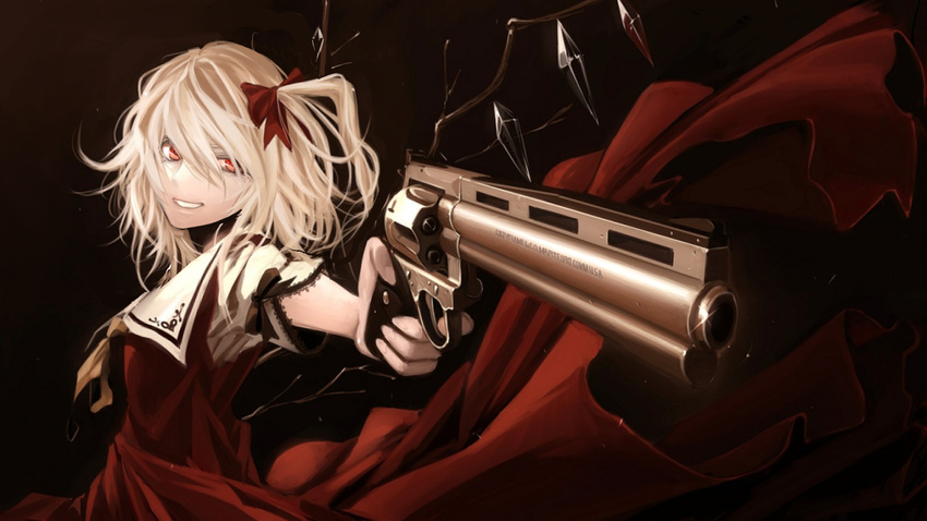 alternate_weapon ascot blonde_hair bow colt_python commentary_request dress flandre_scarlet foreshortening glint grin gun hair_bow handgun highres koh_(minagi_kou) left-handed looking_at_viewer no_hat no_headwear outstretched_arm red_eyes revision revolver short_hair side_ponytail smile solo touhou upper_body weapon wings