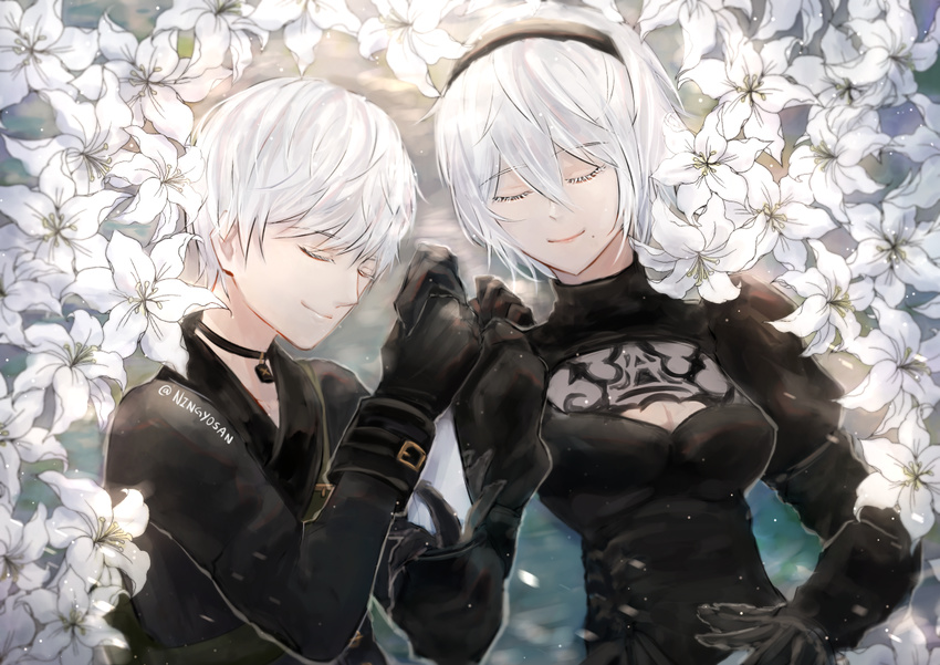 1girl artist_name black_dress breasts buckle choker cleavage cleavage_cutout closed_eyes commentary commentary_request dress eyelashes feather-trimmed_sleeves flower gloves holding_hands juliet_sleeves light_particles long_sleeves lying medium_breasts mole mole_under_mouth nier_(series) nier_automata ningyo on_back pale_skin partial_commentary petals puffy_sleeves short_hair smile water white_flower white_hair yorha_no._2_type_b yorha_no._9_type_s