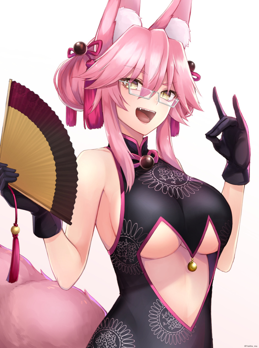 1girl animal_ear_fluff animal_ears bangs bare_shoulders bell black_dress blush breasts center_opening china_dress chinese_clothes dress fan fate/grand_order fate_(series) folding_fan fox_ears fox_girl fox_tail glasses hair_between_eyes highres jingle_bell koyanskaya large_breasts long_hair looking_at_viewer pink_hair sidelocks simple_background smile solo tail tassel tied_hair underboob white_background yellow_eyes yukihama