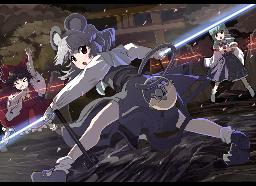 &gt;_&lt; animal_ears basket black_hair bow closed_eyes detached_sleeves energy_sword frog green_eyes green_hair grey_hair hair_bow hair_ornament hakurei_reimu kochiya_sanae lightsaber long_hair mouse mouse_ears mouse_tail multiple_girls nazrin red_eyes shope short_hair snake star_wars sword tail touhou weapon