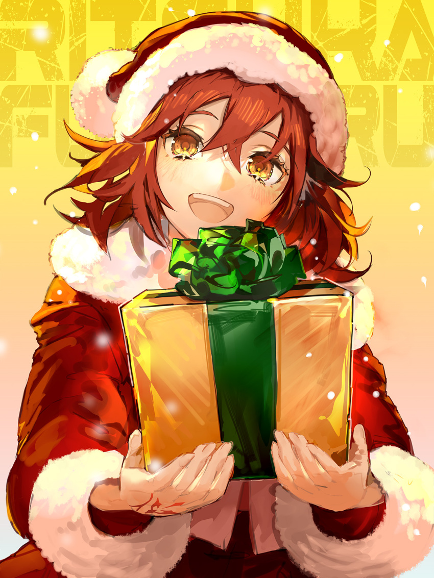 1girl blush box character_name command_spell commentary_request crossed_bangs fate/grand_order fate_(series) fingernails flprayer fujimaru_ritsuka_(female) fur-trimmed_headwear fur-trimmed_jacket fur_trim gift gift_box hair_between_eyes hat highres holding holding_gift jacket looking_at_viewer official_alternate_costume open_mouth orange_eyes orange_hair red_headwear red_jacket santa_costume santa_hat short_hair smile snow snowing solo teeth upper_teeth_only yellow_background