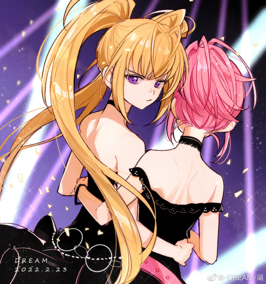 2girls alternate_costume arm_around_back artist_name bare_back bare_shoulders belt black_bracelet black_choker black_dress black_sleeves blonde_hair chinese_commentary choker closed_mouth commentary_request confetti cowboy_shot dated dream_han dress eyelashes frilled_dress frills from_behind frown highres hinamori_amu hoshina_utau lace-trimmed_choker lace-trimmed_dress lace_sleeves lace_trim long_hair looking_at_viewer looking_back multiple_girls off-shoulder_dress off_shoulder pink_belt pink_hair ponytail purple_background purple_eyes short_hair short_sleeves shoulder_blades shugo_chara! sparkle spotlight strapless strapless_dress studded_belt twintails v-shaped_eyebrows watermark weibo_logo weibo_username yuri