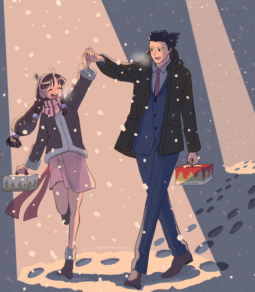 1boy 1girl ^_^ ace_attorney black_eyes black_footwear black_hair black_jacket blue_jacket blue_pants box closed_eyes coat collared_shirt earmuffs full_body hair_bun highres holding holding_box holding_hands jacket long_hair maya_fey necktie open_mouth outdoors pants phoenix_wright pink_coat pink_scarf red_necktie scarf shirt shoes smile snowing spiked_hair suibun_(mizuha_oishiina) walking white_shirt