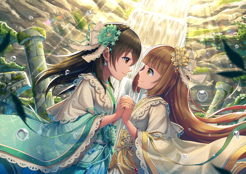 absurdres bangs black_hair blunt_bangs blurry bokeh brown_hair closed_mouth commentary depth_of_field earrings eyebrows_visible_through_hair flower fujiwara_hajime furisode hair_flower hair_ornament highres holding_hands huge_filesize idol_clothes idolmaster idolmaster_cinderella_girls idolmaster_cinderella_girls_starlight_stage interlocked_fingers japanese_clothes jewelry kimono light_rays long_hair looking_at_another mazeru_(oekaki1210) moss multiple_girls outdoors pillar sanshi_suimei smile sunbeam sunlight water water_drop waterfall yorita_yoshino