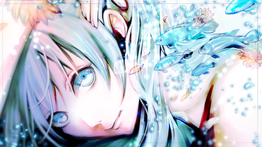 bad_id bad_pixiv_id bangs blue_eyes blue_hair fish hatsune_miku leaning_forward long_hair looking_at_viewer minami_ei overexposure parted_lips solo vocaloid