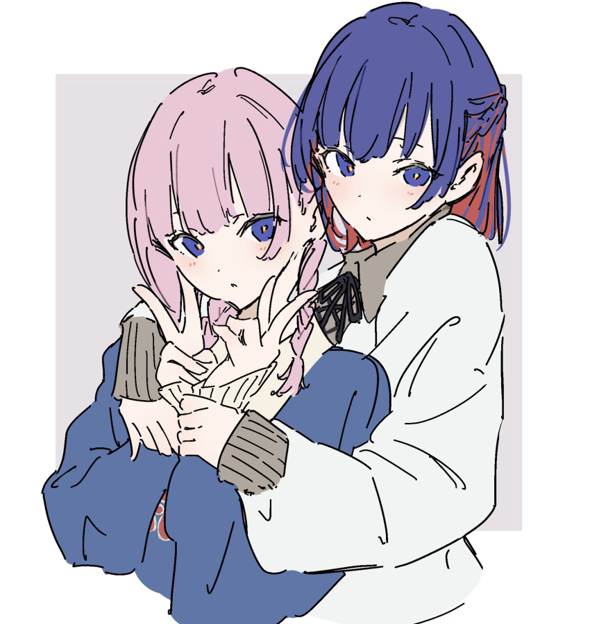 2girls atenaba blue_eyes blue_hair blue_sweater braid closed_mouth colored_inner_hair double_v french_braid grey_background hands_on_another's_wrists highres hug hug_from_behind kaf_(kamitsubaki_studio) kamitsubaki_studio long_sleeves looking_at_viewer multicolored_hair multiple_girls parted_lips pink_hair red_hair rim_(kamitsubaki_studio) shirt sweater twin_braids two-tone_background upper_body v white_background white_shirt yellow_pupils