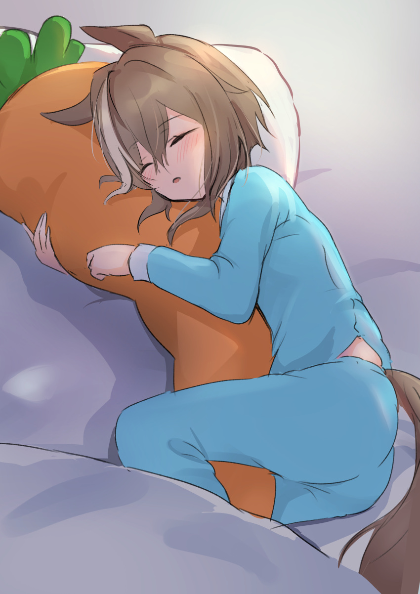 1girl absurdres alternate_costume animal_ears blue_pajamas blush carrot-shaped_pillow cheval_grand_(umamusume) closed_eyes commentary_request hair_between_eyes highres horse_ears horse_girl horse_tail hugging_object long_sleeves lying multicolored_hair on_side open_mouth pajamas peteron sleeping solo streaked_hair tail umamusume white_hair