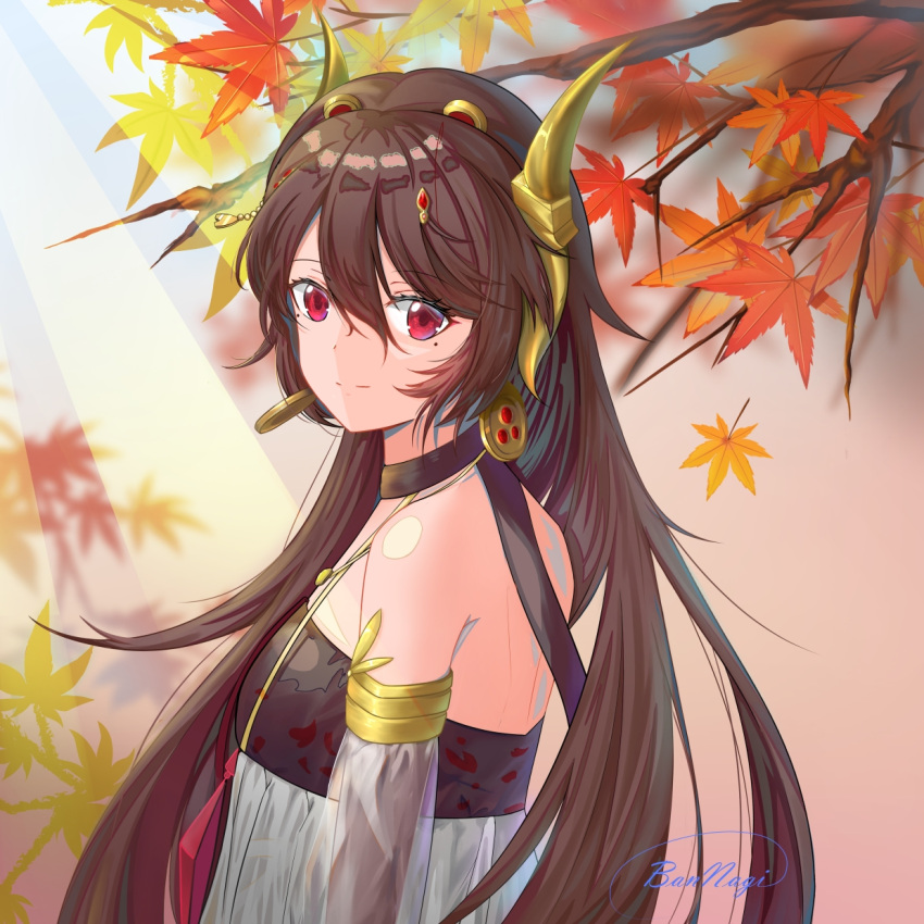 1girl artist_name autumn_leaves ban_nagi bare_shoulders black_choker black_dress black_hair choker detached_sleeves dress earrings fake_horns falling_leaves gold_armlet gold_horns hair_between_eyes hair_ornament highres horns jewelry leaf long_hair looking_at_viewer lucia:_plume_(eventide_glow)_(punishing:_gray_raven) lucia_(punishing:_gray_raven) punishing:_gray_raven signature solo two-tone_dress white_dress