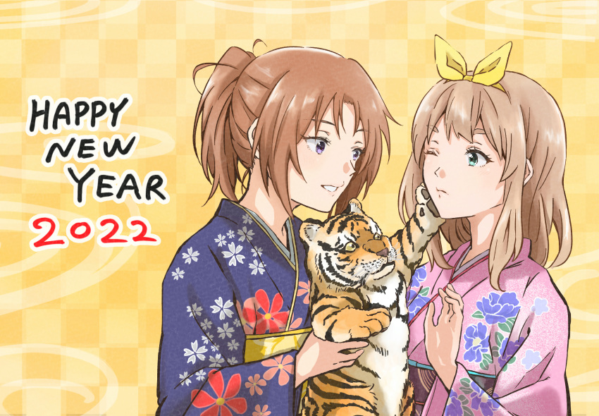 2022 2girls animal blonde_hair blue_kimono brown_hair closed_mouth commentary_request curryisfriend floral_print green_eyes hair_ribbon hands_up happy_new_year hibike!_euphonium highres holding holding_animal japanese_clothes kimono long_hair long_sleeves looking_at_another medium_hair multiple_girls nakagawa_natsuki new_year one_eye_closed parted_lips pink_kimono ponytail purple_eyes ribbon smile tiger yellow_ribbon yoshikawa_yuuko