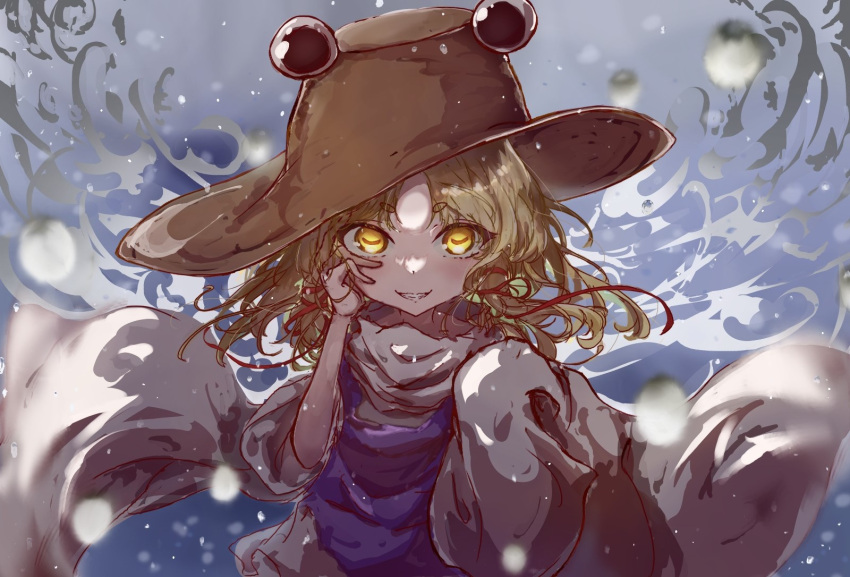 1girl blonde_hair blush brown_hat commentary_request floating_hair glowing glowing_eyes grin hair_ribbon hand_on_own_cheek hand_on_own_face highres long_sleeves looking_at_viewer medium_hair moriya_suwako myui17901139 parted_bangs purple_vest red_ribbon ribbon shirt smile touhou turtleneck vest water white_shirt yellow_eyes