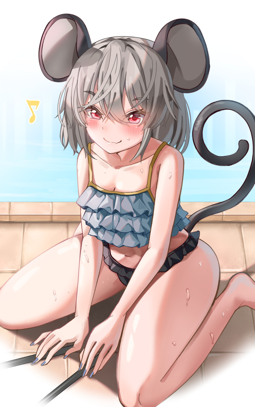 1girl absurdres animal_ears bare_arms barefoot between_legs bikini black_nails blush breasts cleavage closed_mouth collarbone commentary commission crossed_bangs day eyelashes eyes_visible_through_hair fang foot_out_of_frame frilled_bikini frills grey_hair hair_between_eyes hand_between_legs highres looking_afar looking_at_viewer mahoro_(minase_mahoro) mouse_ears mouse_girl mouse_tail musical_note nail_polish navel nazrin outdoors poolside red_eyes shiny_skin short_hair sitting skeb_commission skin_fang small_breasts smile solo sweat swimsuit tail thighs touhou tsurime wariza wet