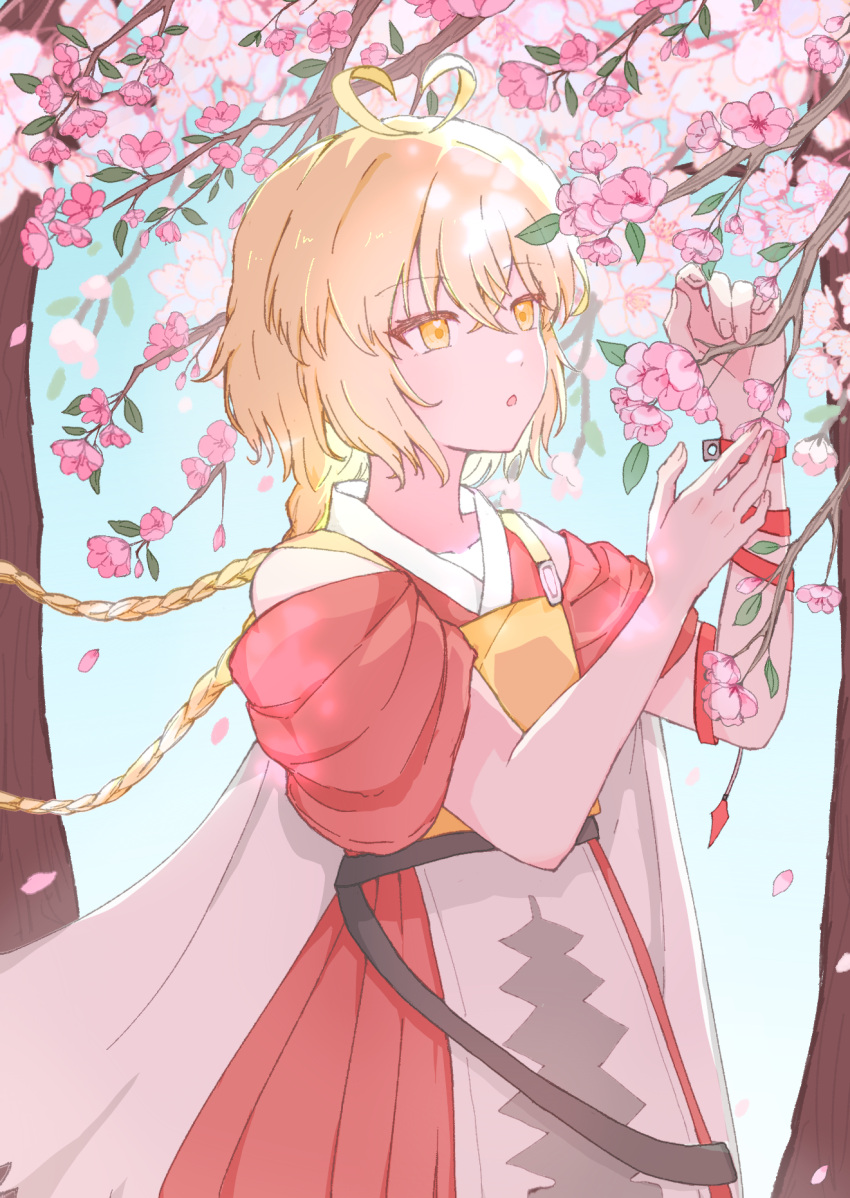 1other androgynous antenna_hair arm_ribbon armor bare_shoulders belt black_belt blonde_hair blue_sky braid breastplate cape cherry_blossoms chinese_commentary commentary_request cowboy_shot crossed_bangs day detached_sleeves expressionless eyelashes eyes_visible_through_hair falling_petals fingernails floating_hair flower hair_between_eyes hakama hakama_skirt heart_antenna_hair highres japanese_clothes kimono len'en long_hair looking_at_flowers low_twin_braids ooama_no_ake_no_mitori other_focus outdoors pagoda_print pahelysium petals pink_flower pink_petals print_tabard red_hakama red_kimono red_ribbon red_sleeves ribbon short_kimono short_sleeves single_bare_arm skirt sky sleeveless sleeveless_kimono solo spring_(season) tabard tree tsurime twin_braids very_long_hair white_cape white_tabard wind yellow_eyes