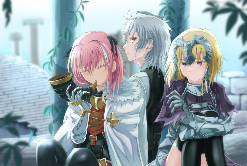 2boys astolfo_(fate) black_legwear blonde_hair cape closed_eyes commentary_request fate/apocrypha fate_(series) fur_trim gauntlets grey_hair highres holding horn_(instrument) jeanne_d'arc_(fate) jeanne_d'arc_(fate)_(all) looking_at_another mukade_(siieregannsu) multiple_boys one_eye_closed pink_hair purple_eyes red_eyes sieg_(fate/apocrypha) sitting