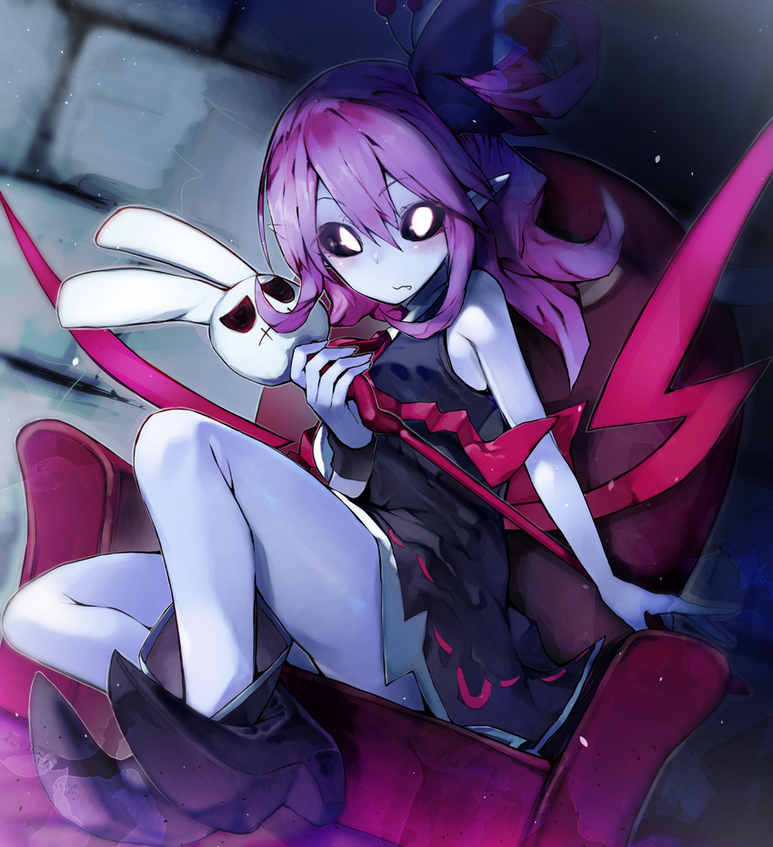 armchair black_sclera chair dress fang full_body glowing glowing_eyes grey_skin highres looking_at_viewer musume nishiide_kengorou pointy_ears pointy_shoes purple_hair shoes side_ponytail sitting sleeveless staff v_yuusha_no_kuse_ni_namaiki_da_r yuusha_no_kuse_ni_namaiki_da