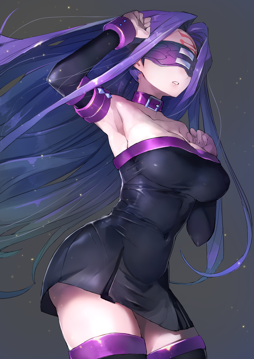 arm_up armpits bare_shoulders blindfold breasts collar collarbone commentary_request covered_navel dress elbow_gloves facial_mark fate/stay_night fate_(series) forehead_mark gloves grey_background highres large_breasts long_hair looking_away parted_lips purple_eyes purple_hair rider short_dress simple_background solo strapless strapless_dress taishi_(picchiridou) thighhighs very_long_hair zettai_ryouiki
