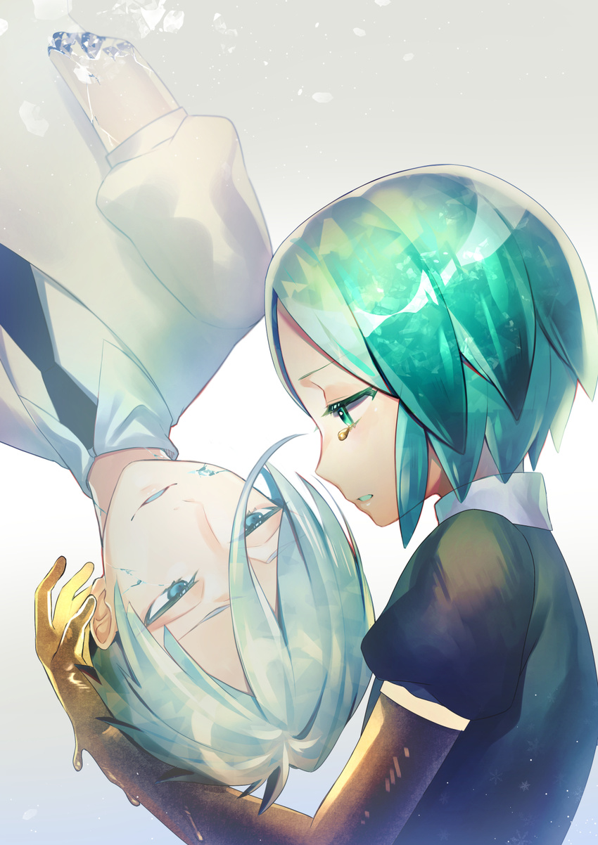 amputee androgynous antarcticite black_shirt blue_eyes commentary_request gem_uniform_(houseki_no_kuni) golden_arms green_eyes green_hair highres houseki_no_kuni multiple_others parted_lips phosphophyllite profile revision sad shirako_sei shirt short_hair short_sleeves sidelocks silver_hair spoilers tears white_shirt