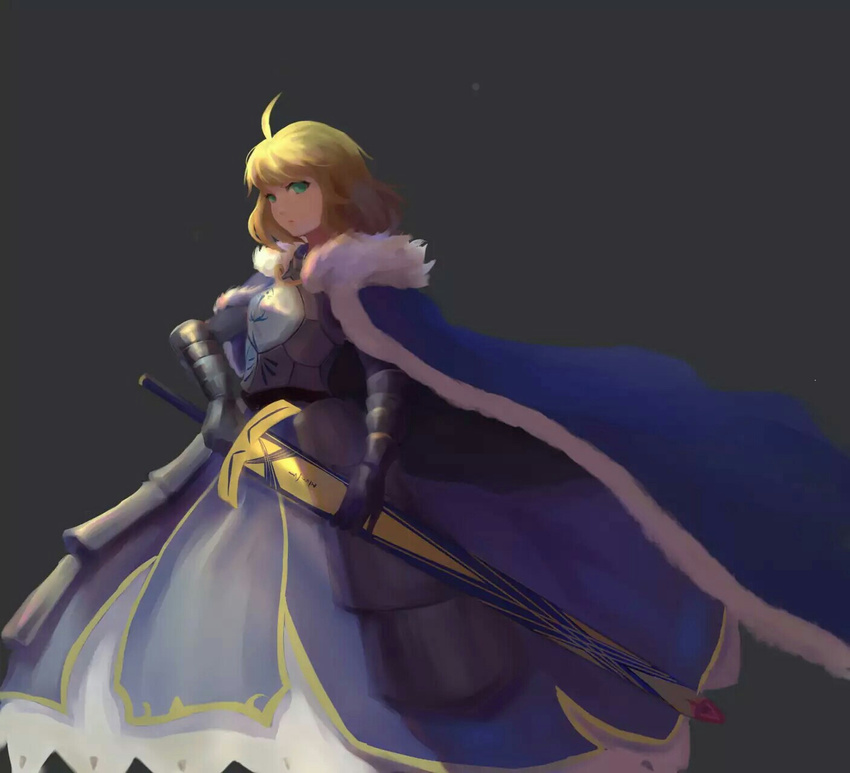ahoge alternate_hairstyle armor armored_dress artoria_pendragon_(all) avalon_(fate/stay_night) blonde_hair blue_cape blue_dress breastplate cape dress excalibur fate_(series) fur-trimmed_cape fur_trim green_eyes grey_background highres looking_at_viewer saber scabbard sheath short_hair solo sword weapon zwc1271750321