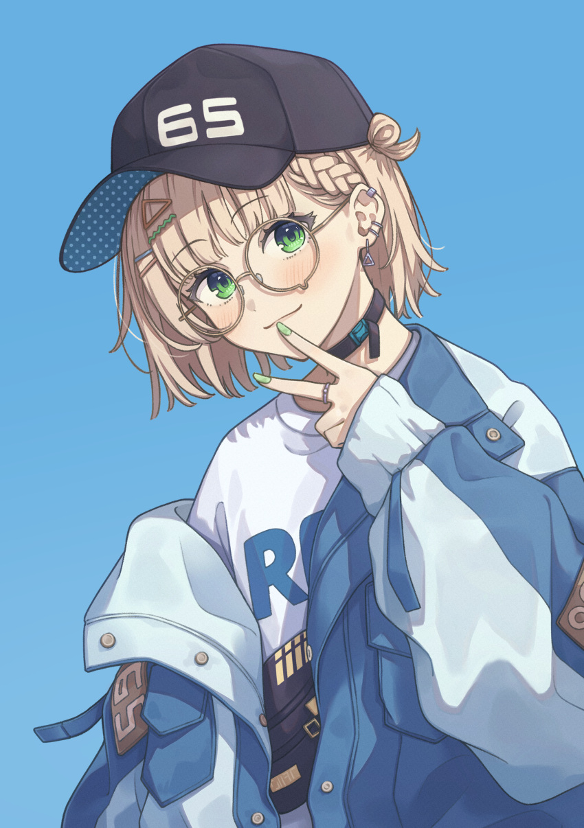 1girl absurdres baseball_cap black_choker blonde_hair blue_background blue_jacket blush bob_cut braid brown-framed_eyewear buttons choker closed_mouth clothes_writing commentary earclip ene_mizunoawa fanny_pack fingernails glasses green_eyes hair_ornament hairclip hat headwear_writing highres jacket jewelry kaburaki_roco long_sleeves looking_at_viewer multicolored_clothes multicolored_jacket nijisanji pocket ring round_eyewear shirt short_hair side_braid simple_background solo t-shirt teardrop-framed_glasses triangle_hair_ornament two-tone_jacket upper_body v virtual_youtuber white_jacket white_shirt