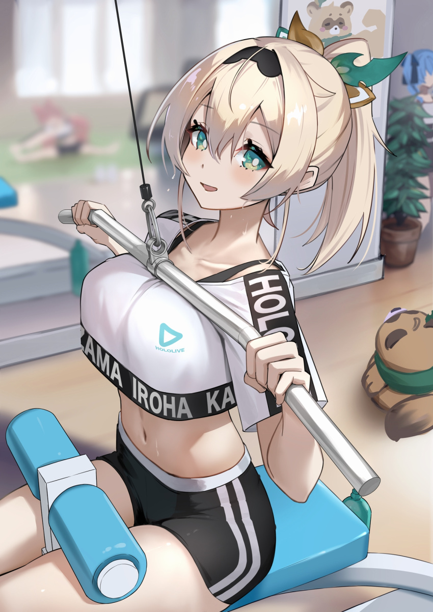 2girls black_shorts black_sports_bra blonde_hair breasts crop_top exercise_machine green_eyes gym hair_ornament hakui_koyori harada_isuka headband highres hololive hololive_dance_practice_uniform kazama_iroha large_breasts leaf_hair_ornament looking_at_viewer mirror multiple_girls navel official_alternate_costume pokobee ponytail shirt shorts sports_bra sportswear stretching sweat sweatdrop tanuki thick_thighs thighs white_shirt