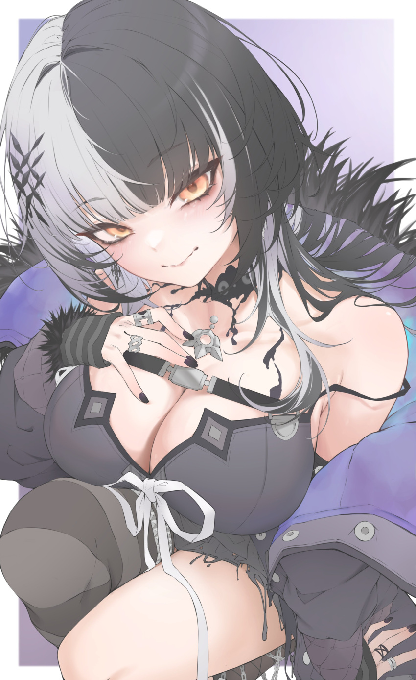 1girl a9_(repainter) absurdres black_choker black_dress black_hair black_nails blush breasts choker cleavage dress fur_trim grey_hair hair_ornament highres hololive hololive_english jewelry large_breasts long_hair looking_at_viewer multicolored_hair ring shiori_novella smile solo split-color_hair two-tone_hair virtual_youtuber yellow_eyes